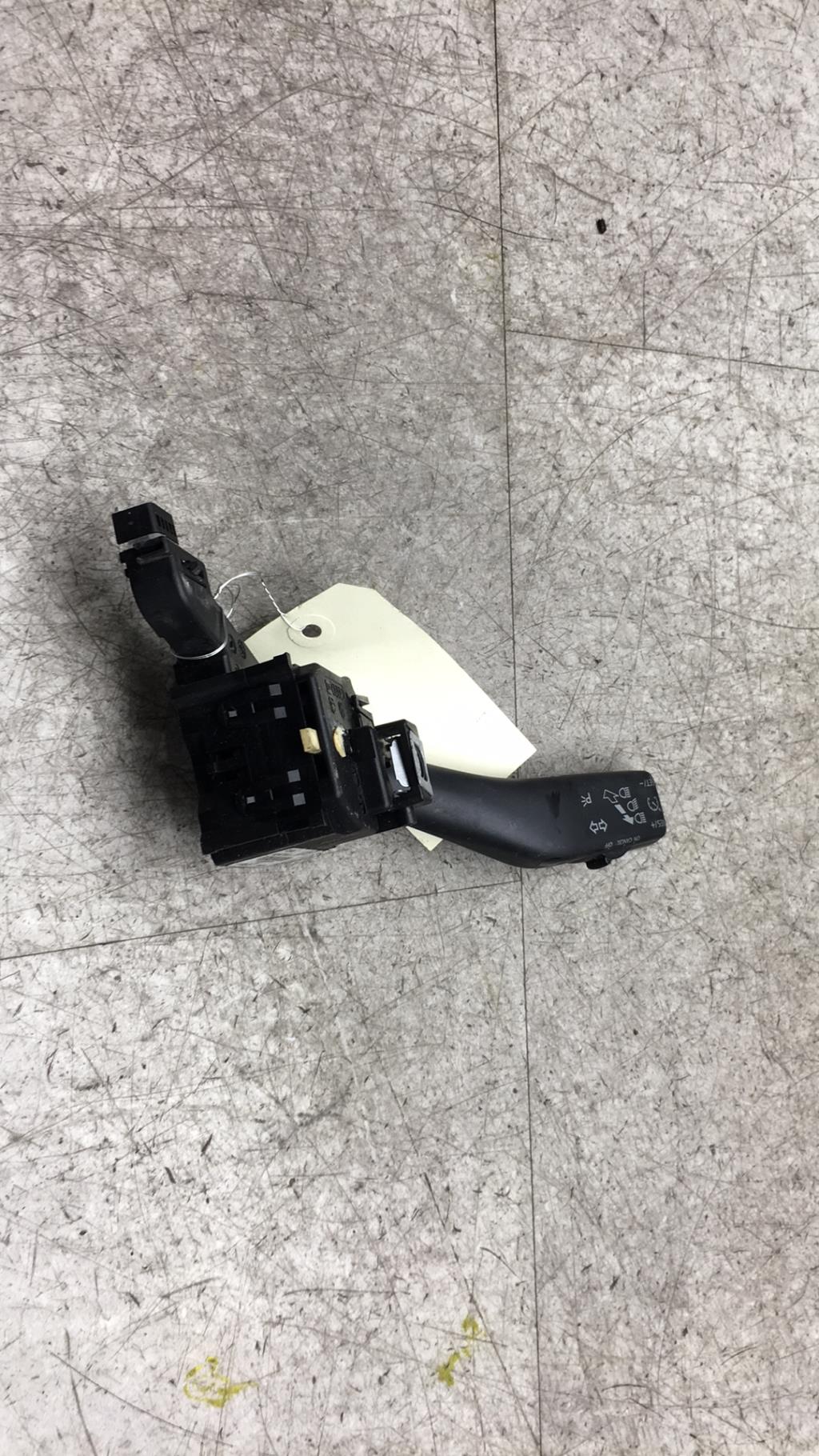 Commodo phare VOLKSWAGEN GOLF 6  - 1