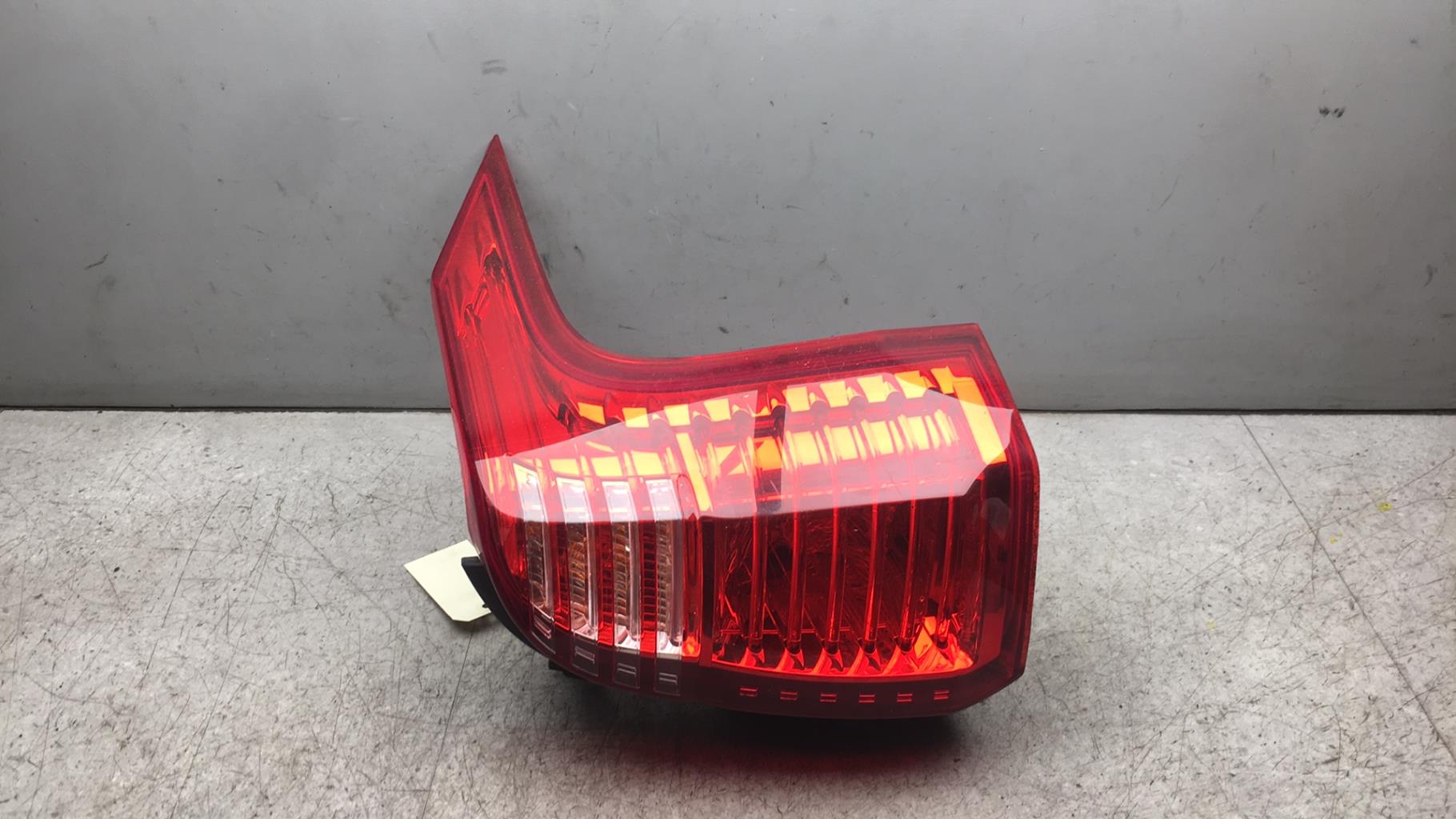 Fanale posteriore principale destro (luci) PEUGEOT 5008 1 PHASE 1  - 1