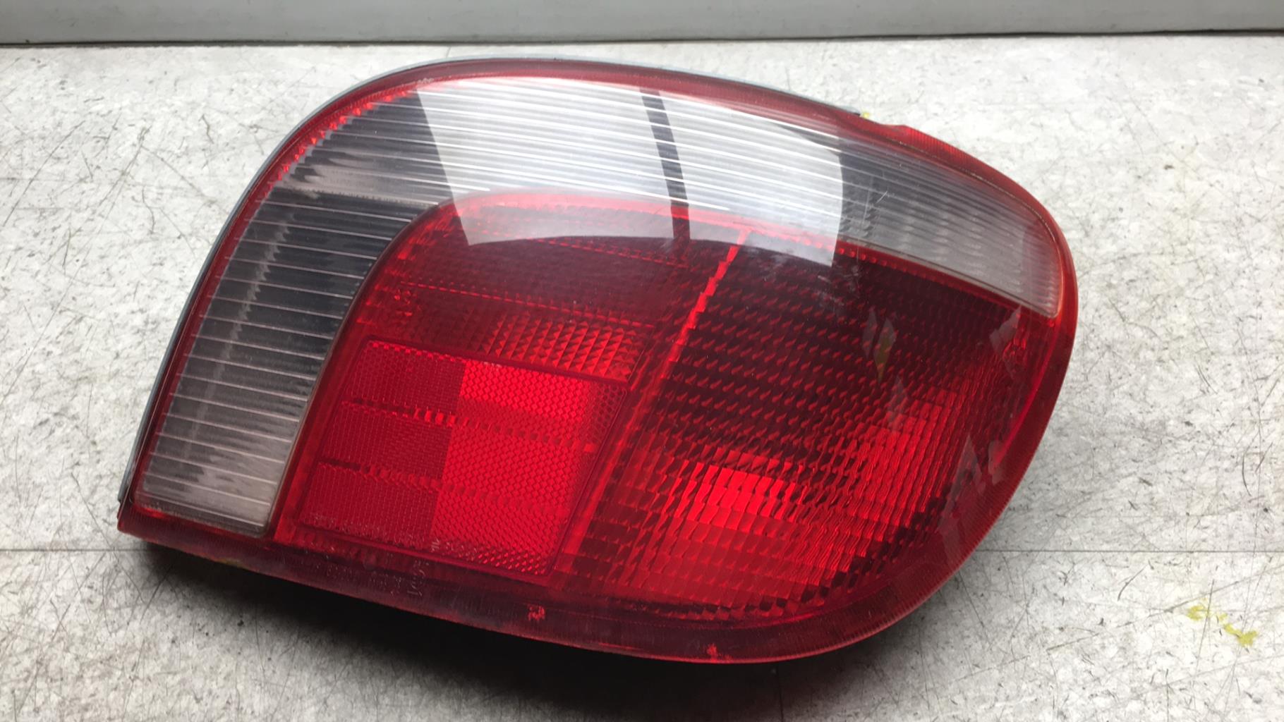 Fanale posteriore principale destro (luci) TOYOTA YARIS 1 PHASE 1  - 1