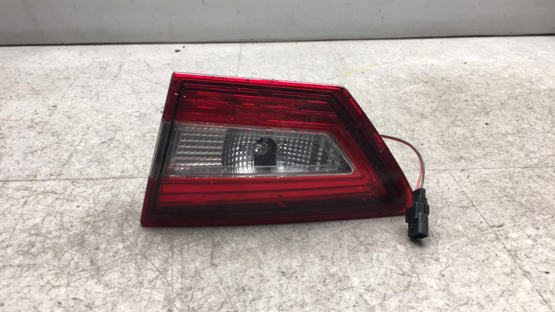 Feu arriere secondaire droit (feux) RENAULT CLIO 4 PHASE 1 Diesel - 1