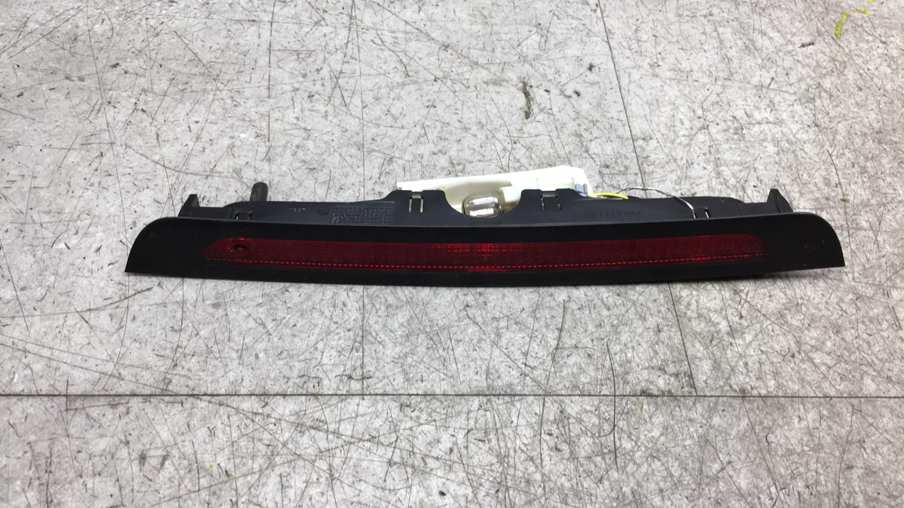 Feu arriere stop central CITROEN C3 1 PHASE 1 Essence - 1