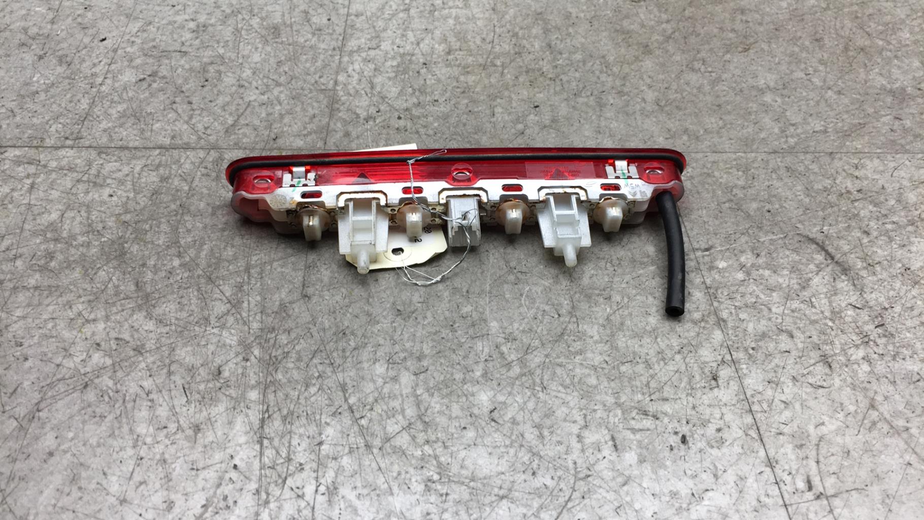 Feu arriere stop central CITROEN C3 3 PHASE 1 Essence - 1