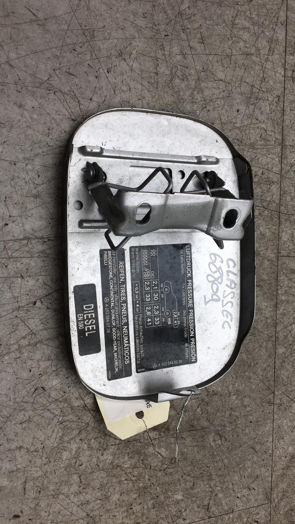 Sportello carburante MERCEDES CLASSE C 203 PHASE 1 Diésel - 1