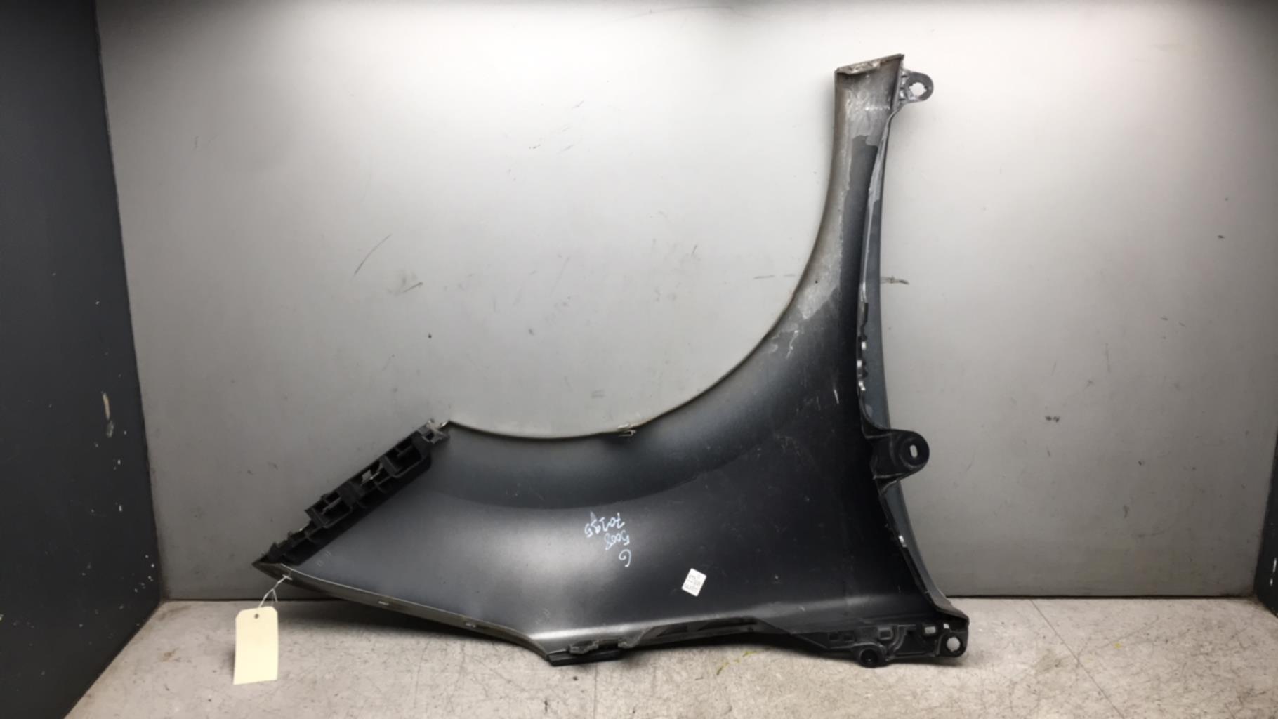 Parafango anteriore sinistro PEUGEOT 5008 1 PHASE 1  - 1