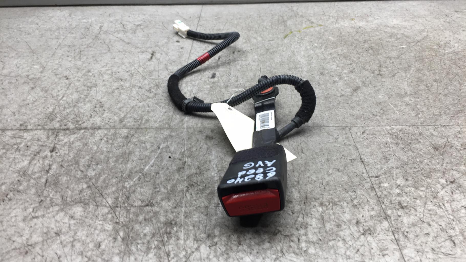 Aggancio cintura sicurezza anteriore sinistro KIA CEE-D 2 PHASE 2 Diésel - 1