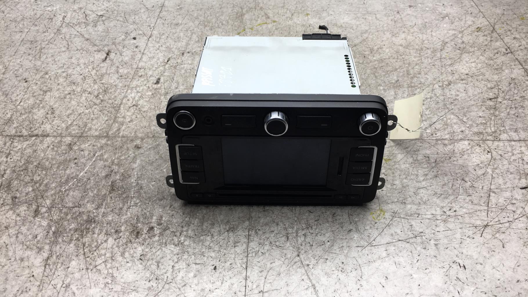 Autoradio originale VOLKSWAGEN PASSAT 6 BREAK Diésel - 1