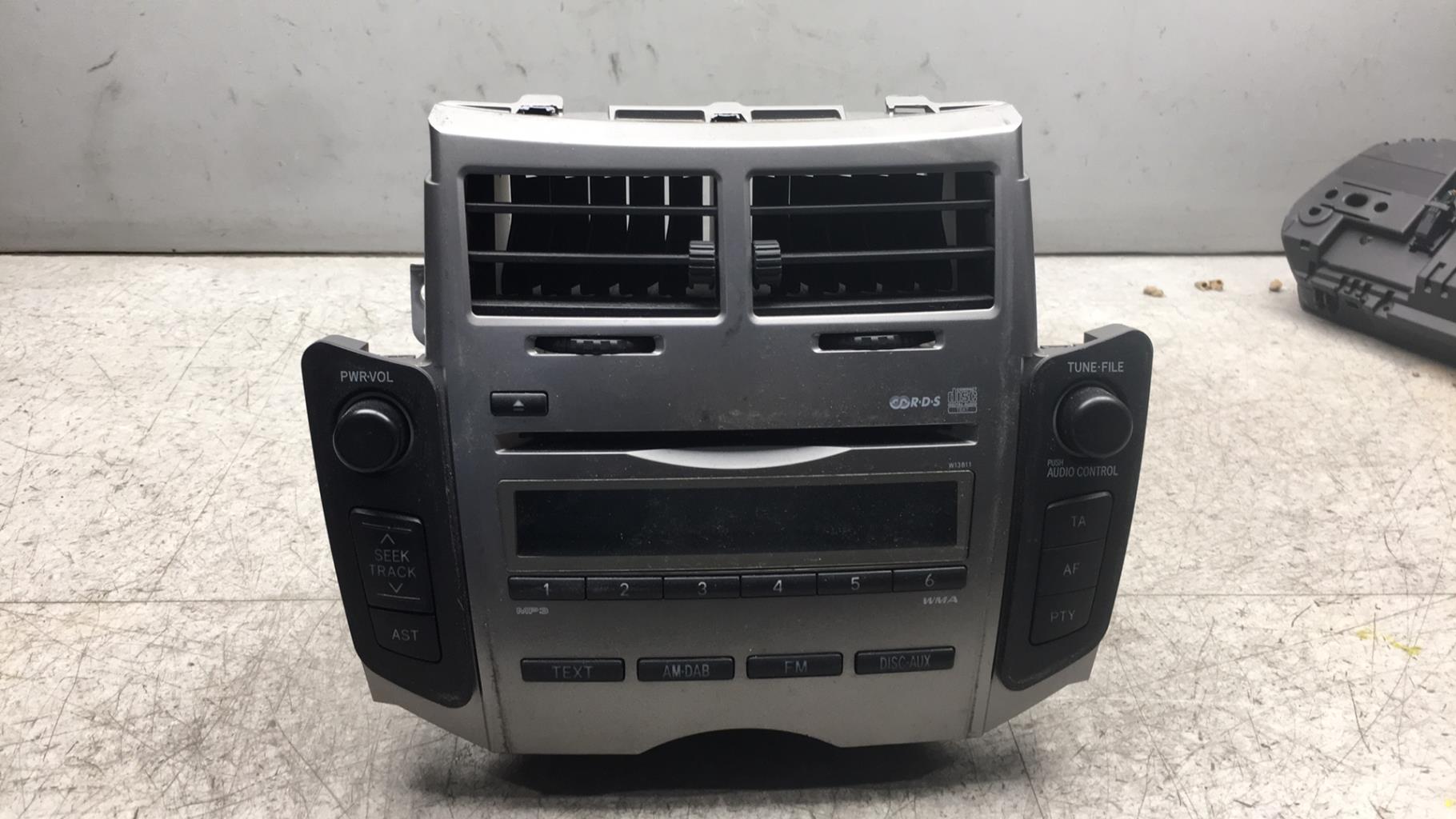 Autoradio originale TOYOTA YARIS 2 PHASE 2 Gasolina - 1