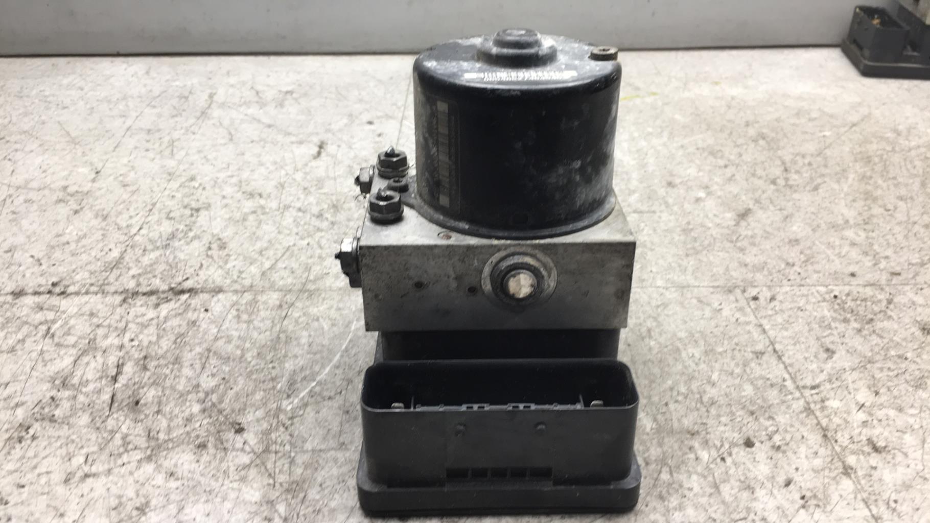 Bloc ABS (freins anti-blocage) AUDI A3 2 PHASE 1 Diesel - 1