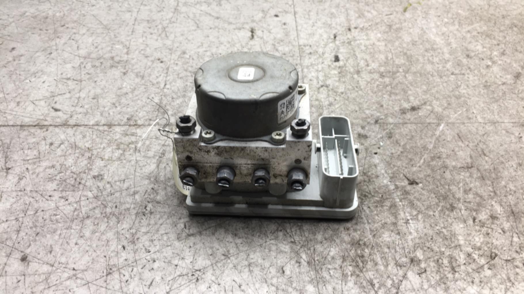 Bloc ABS (freins anti-blocage) CITROEN C3 2 PHASE 1 Diesel - 1