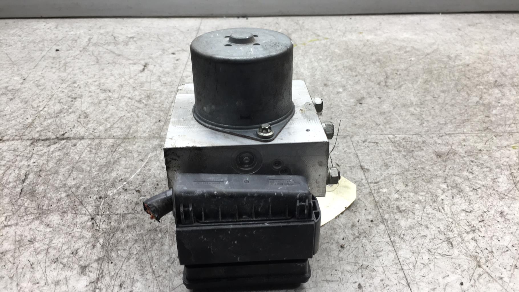 Bloc ABS (freins anti-blocage) MINI MINI 2 R56 PHASE 1 Essence - 1