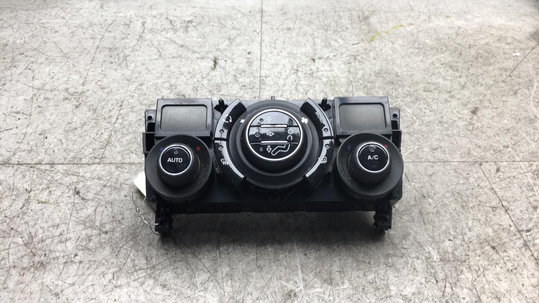 Commande chauffage CITROEN C3 PICASSO PHASE 1 Diesel - 1