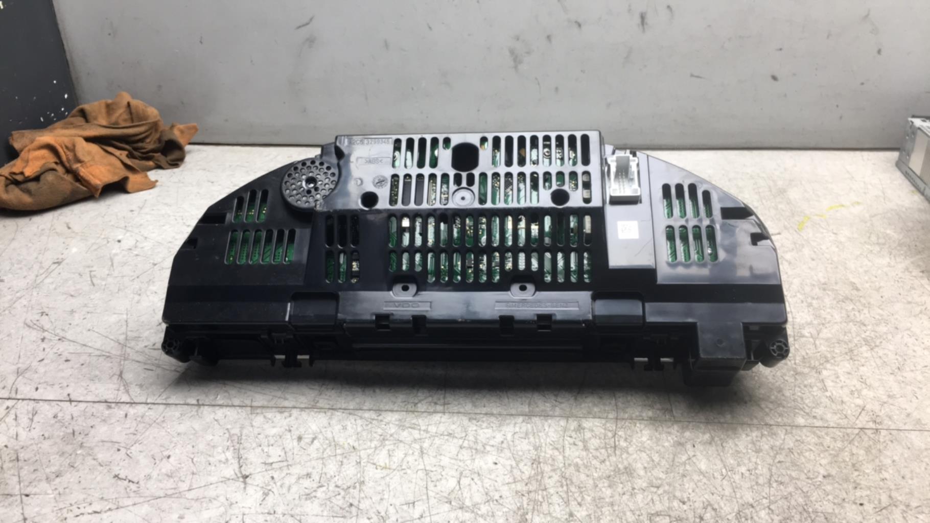 Compteur MERCEDES CLASSE E 212 PHASE 1 Diesel - 1
