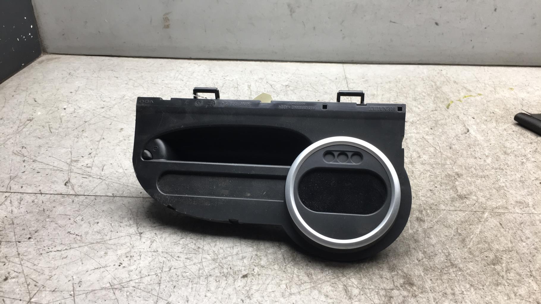 Compteur RENAULT TWINGO 2 PHASE 2 Essence - 1