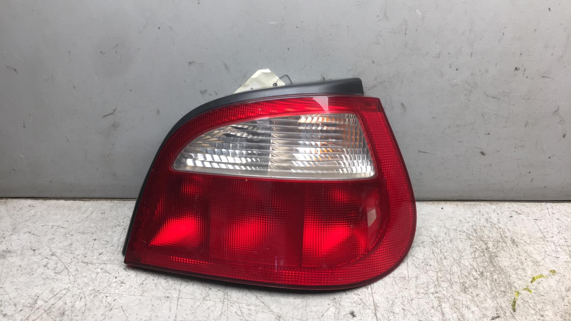 Fanale posteriore principale destro (luci) RENAULT MEGANE 1 PHASE 2 Diésel - 1