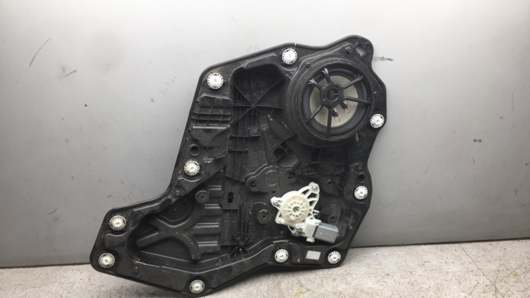 Alzacristalli elettrico posteriore destro FORD FIESTA 7 Gasolina - 1