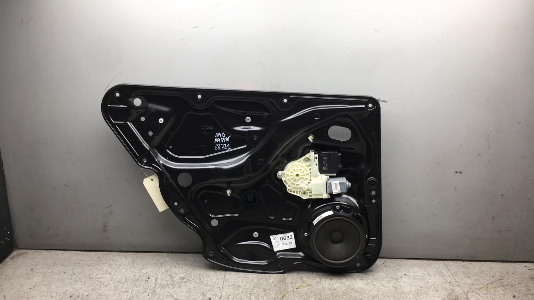 Alzacristalli elettrico posteriore sinistro VOLKSWAGEN PASSAT 6 BREAK Diésel - 1