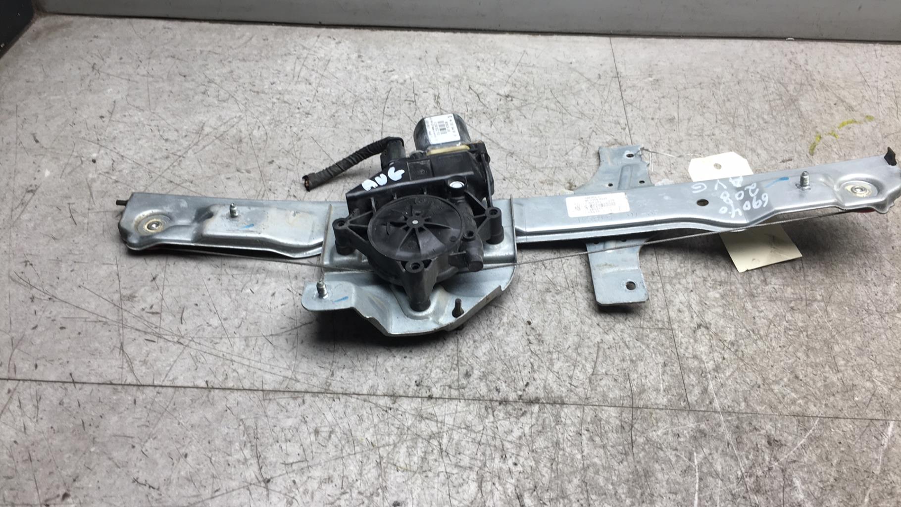 Alzacristalli elettrico anteriore sinistro PEUGEOT 208 1 PHASE 2  - 1