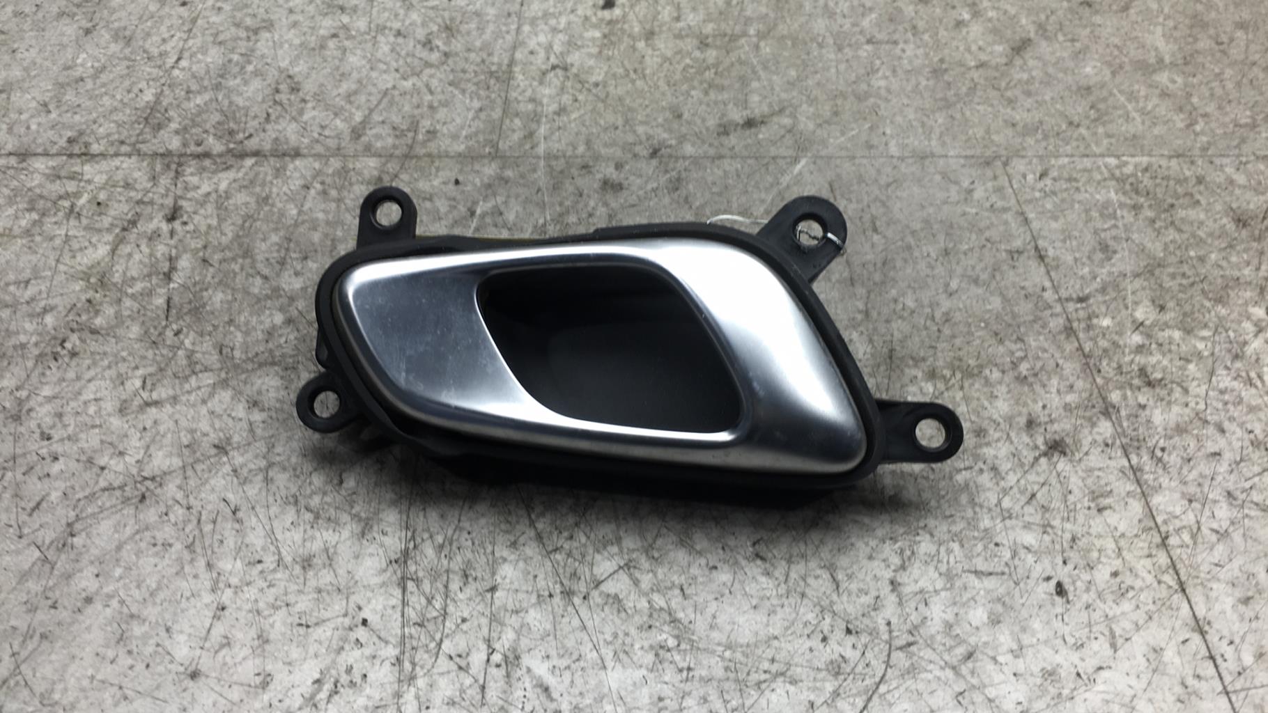 Poignee interieur arriere droit KIA PRO-CEED 3 BREAK Essence - 1