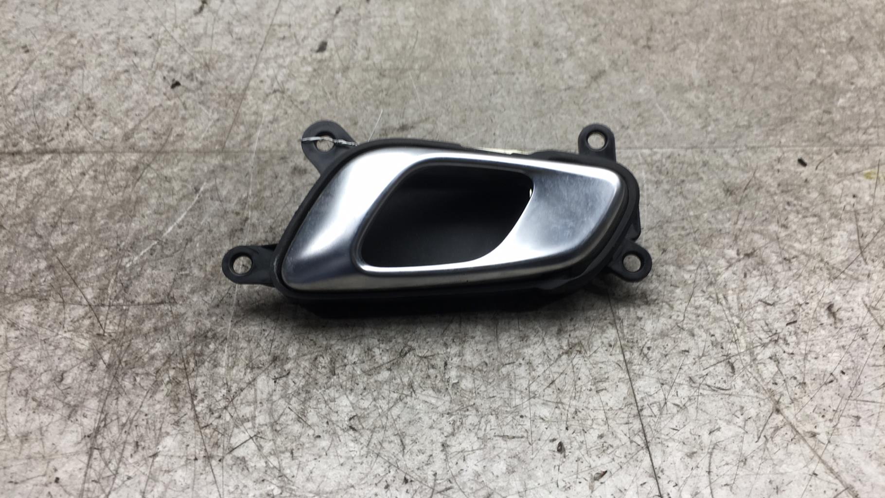Poignee interieur arriere gauche KIA PRO-CEED 3 BREAK Essence - 1