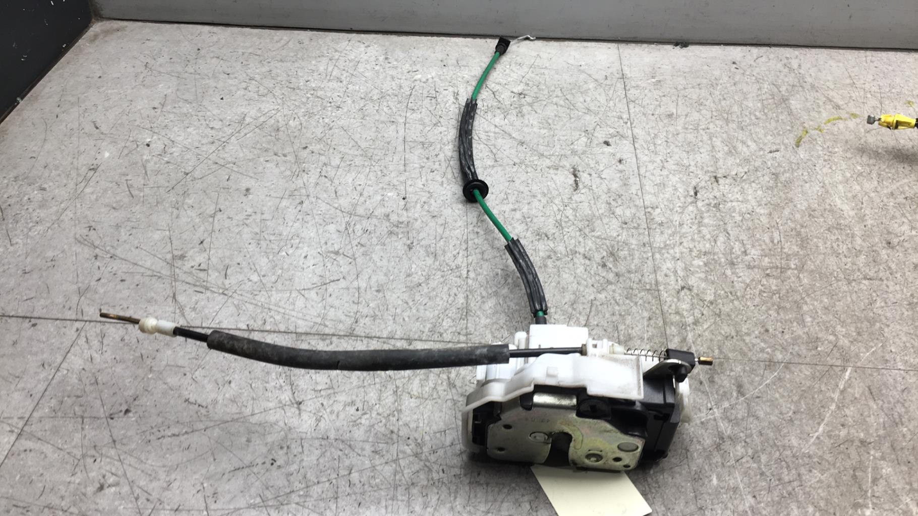 Serrure avant droit ALFA ROMEO 159 Diesel - 1