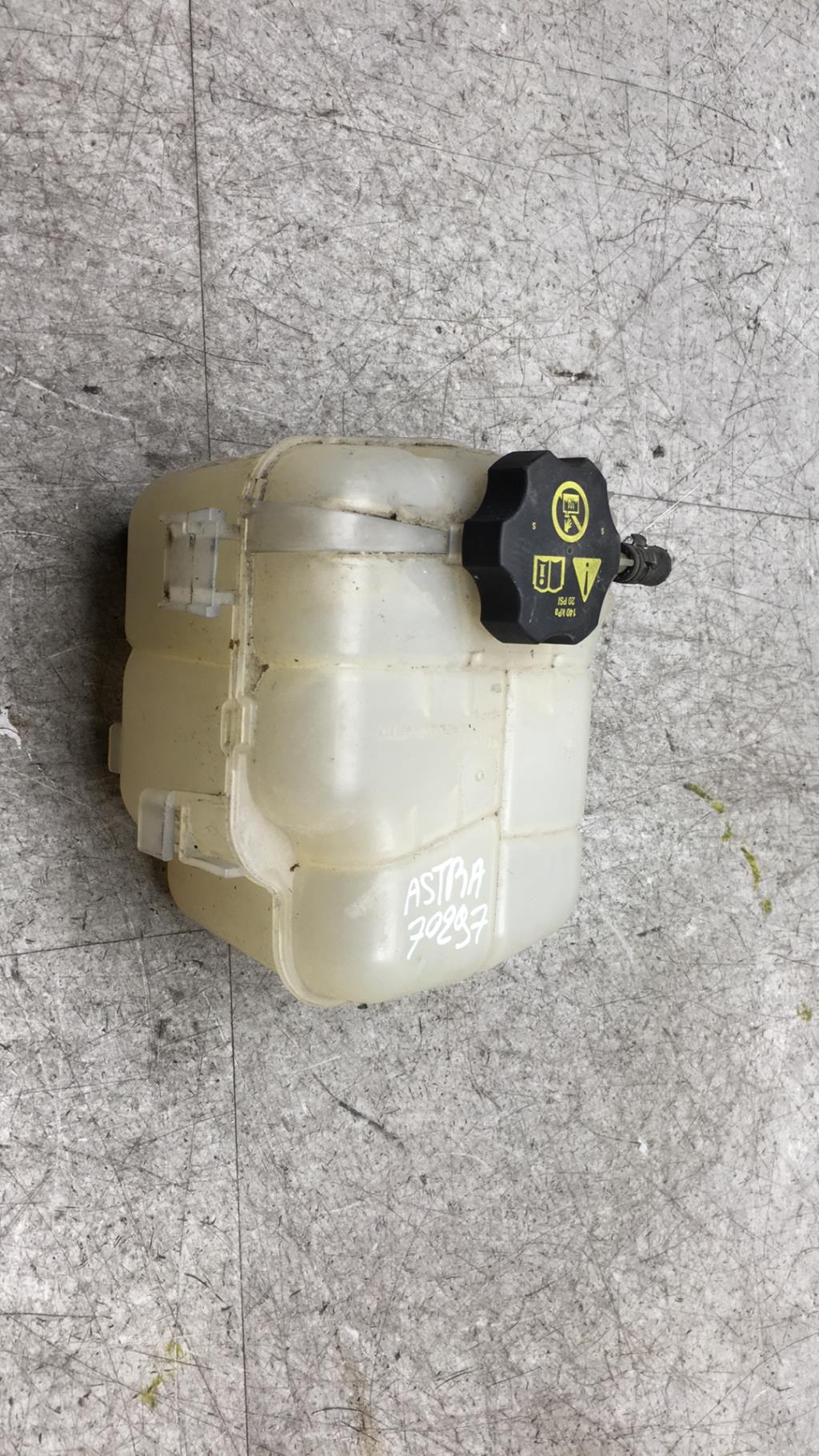 Vase d'expansion OPEL ASTRA J GTC Diesel - 1