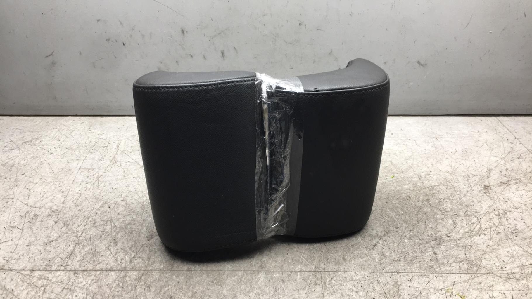 Appui tete arriere AUDI A6 3 ALLROAD PHASE 2 BREAK  - 1