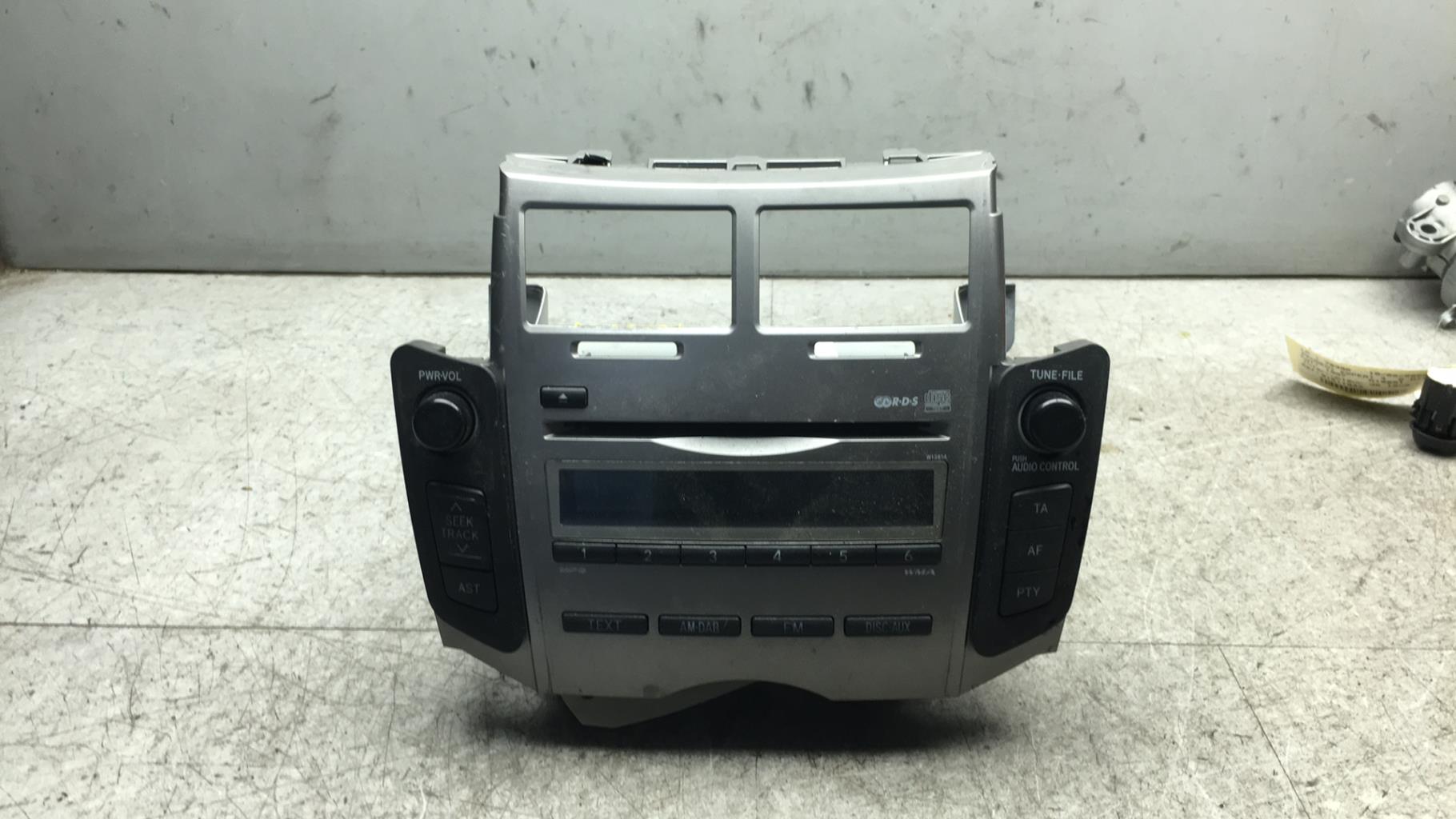Autoradio originale TOYOTA YARIS 2 PHASE 2  - 1
