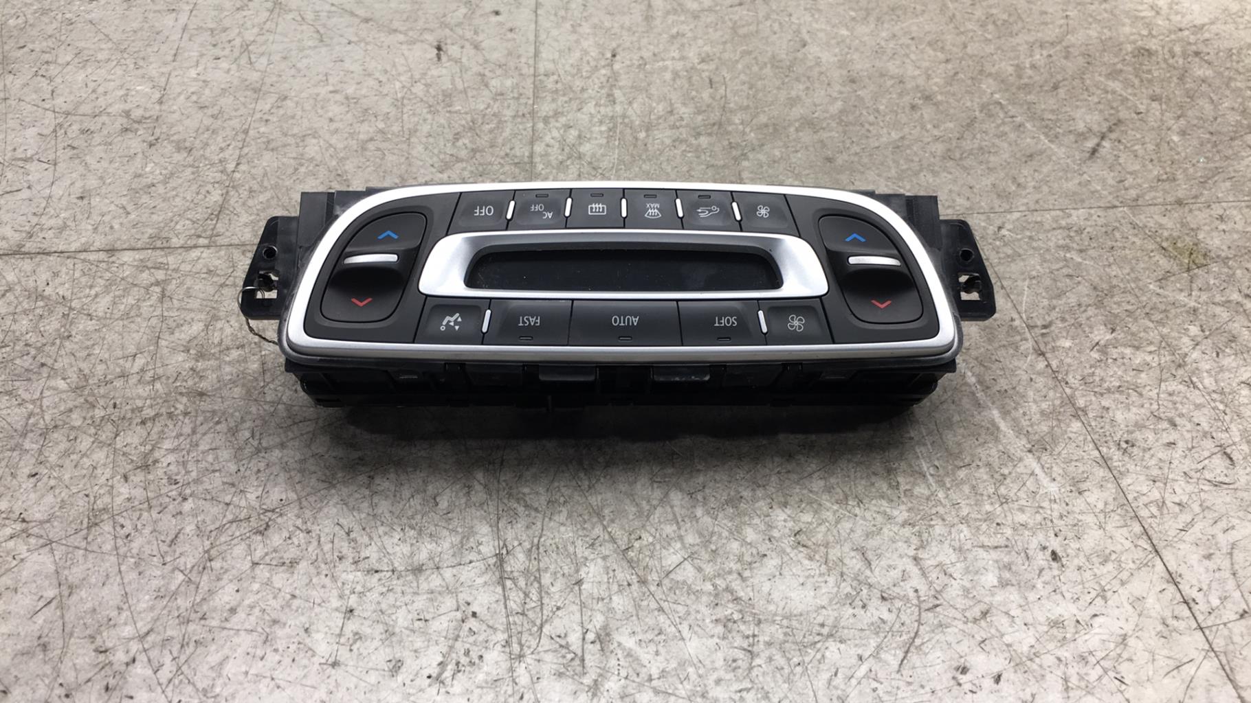 Commande chauffage RENAULT SCENIC 3 PHASE 3  - 1