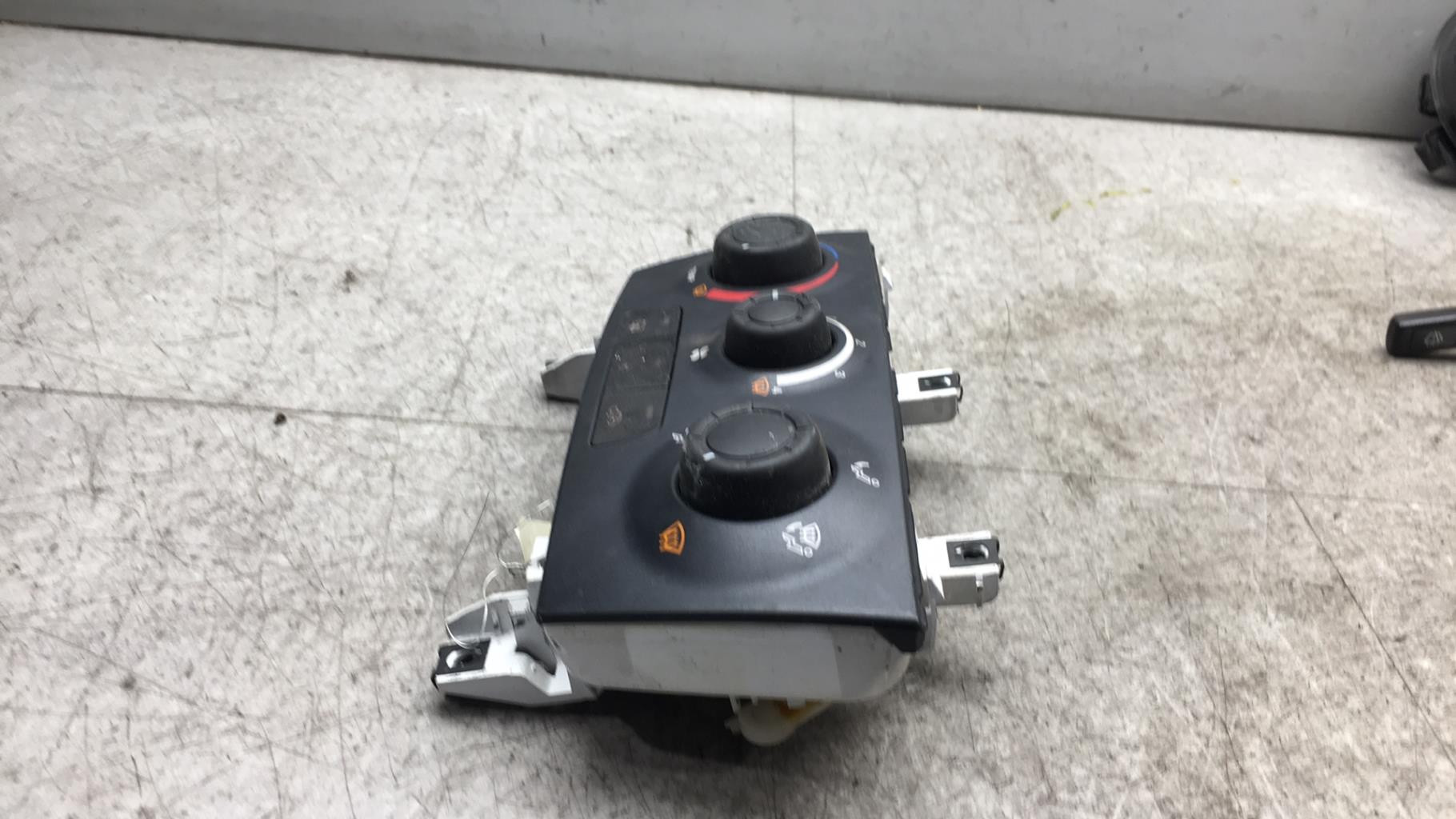 Commande chauffage FIAT STILO  - 1