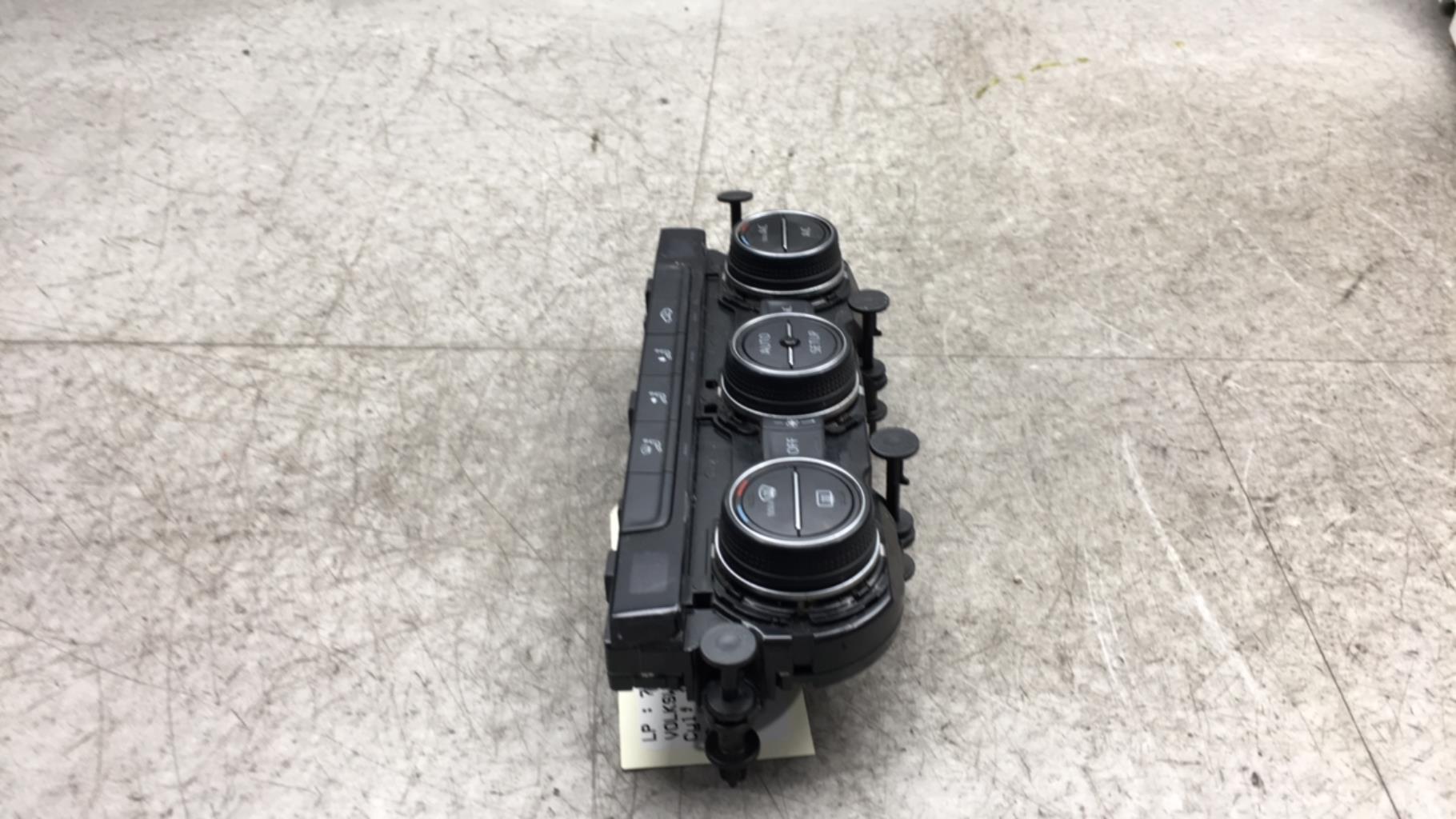 Commande chauffage VOLKSWAGEN GOLF 7 PHASE 1 Diesel - 1