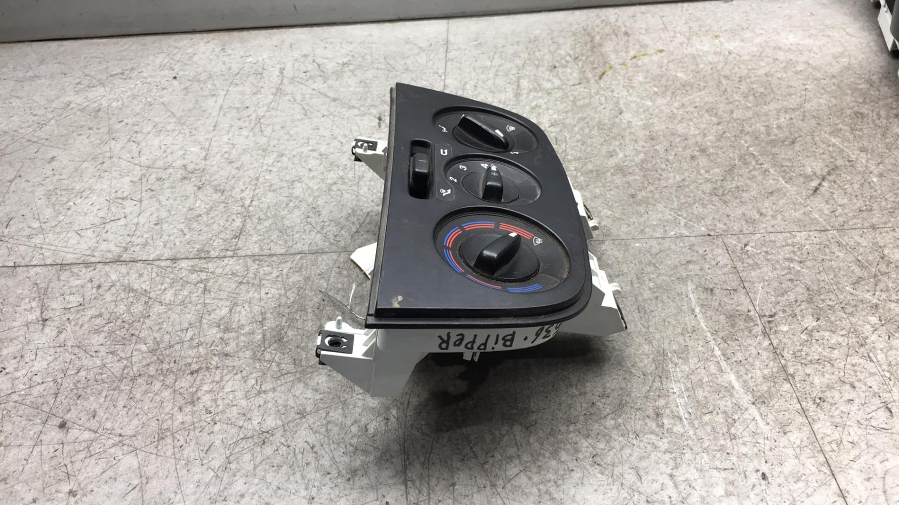 Commande chauffage PEUGEOT BIPPER Diesel - 1