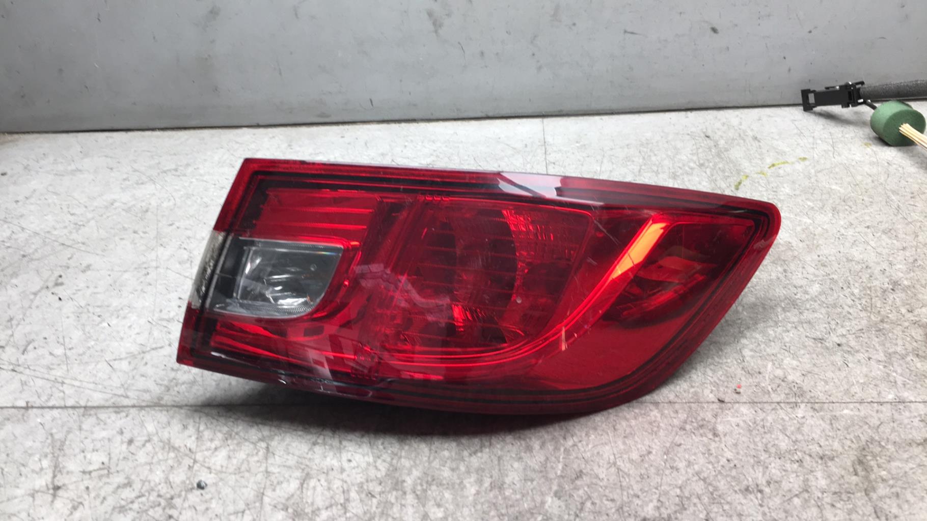 Fanale posteriore principale destro (luci) RENAULT CLIO 4 PHASE 1 Diésel - 1