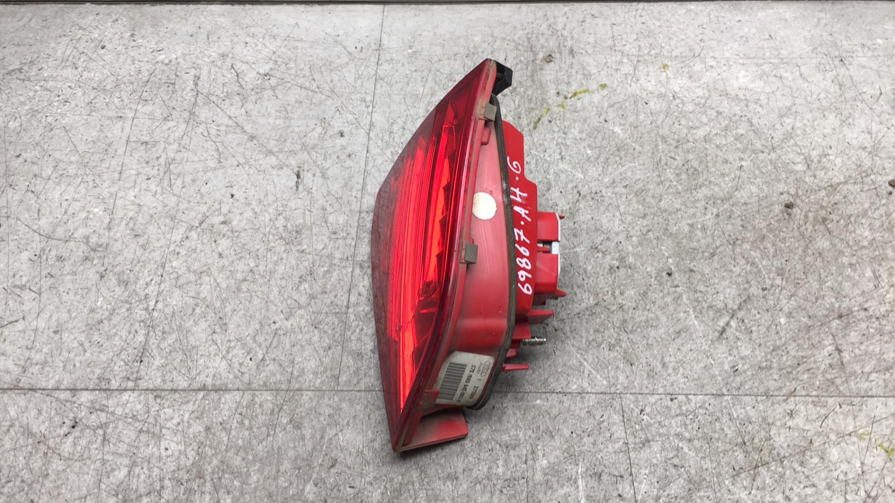 Feu arriere secondaire gauche (feux) AUDI A4 3 AVANT PHASE 1 BREAK  - 1