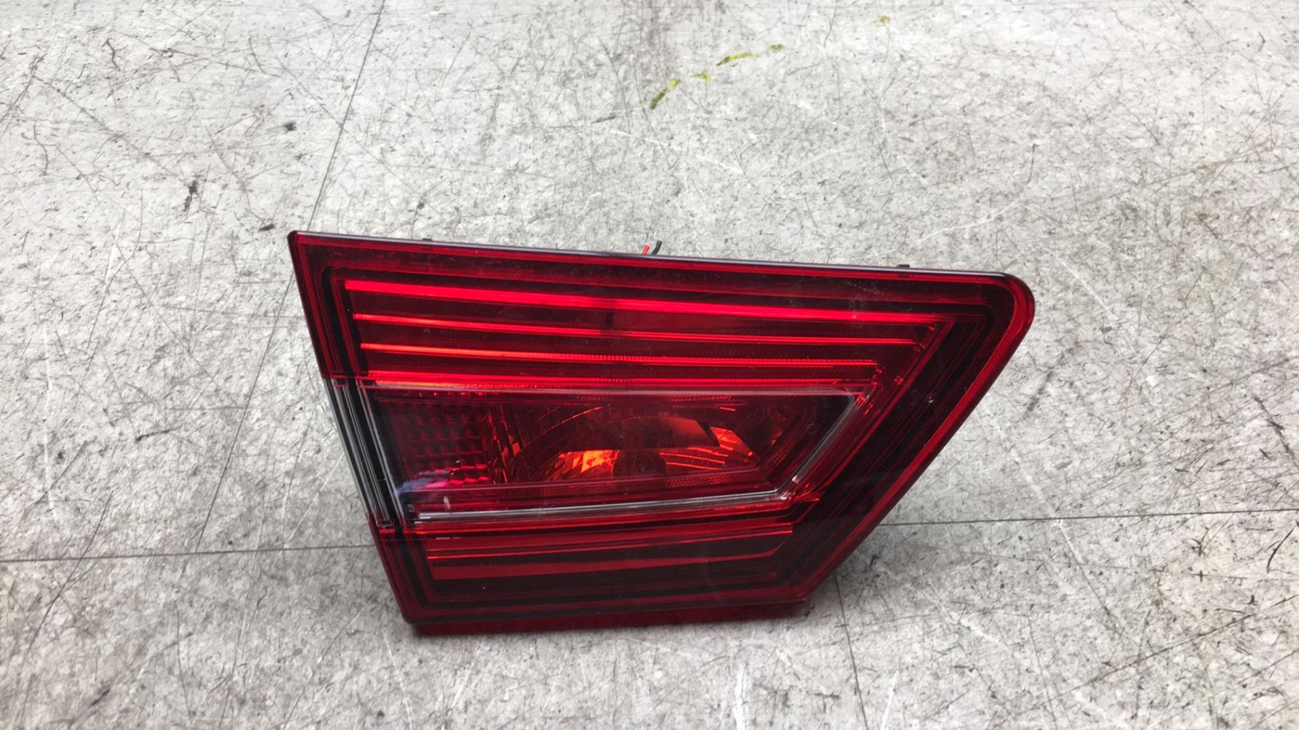 Feu arriere secondaire gauche (feux) RENAULT CLIO 4 PHASE 2  - 1