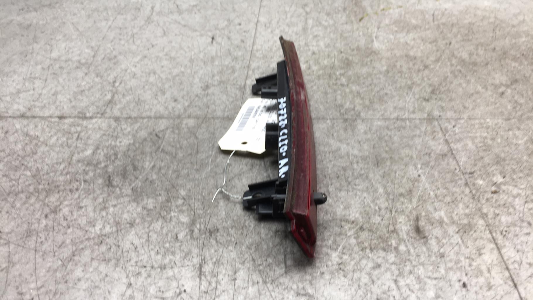 Feu arriere stop central RENAULT CLIO 4 PHASE 1  - 1