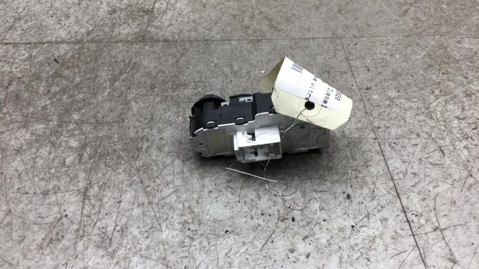 Interruttore lavacristalli anteriore sinistro PEUGEOT EXPERT 3 PHASE 1 Diésel - 1