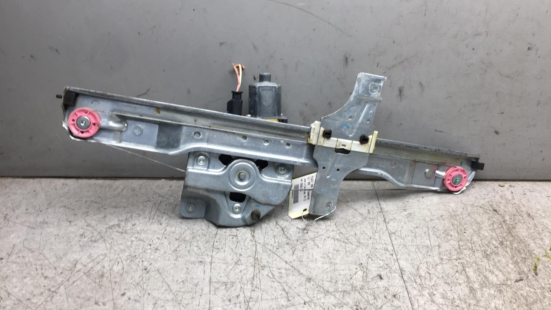 Alzacristalli elettrico anteriore destro PEUGEOT 208 1 PHASE 2 Gasolina - 1
