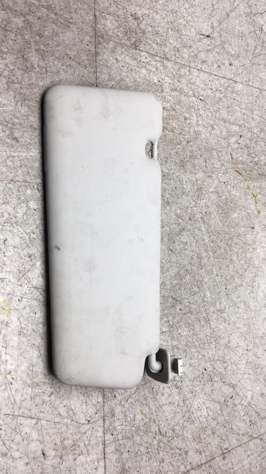 Pare soleil gauche RENAULT CLIO 4 PHASE 1  - 1