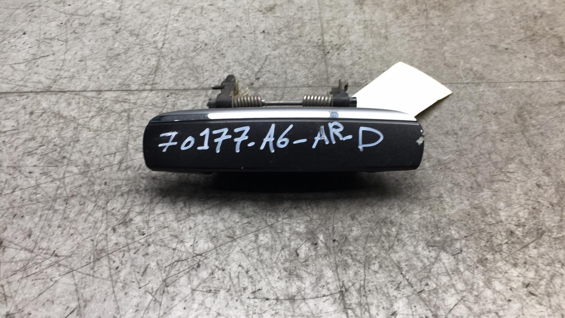 Maniglia portiera posteriore destra AUDI A6 3 ALLROAD PHASE 2 BREAK  - 1
