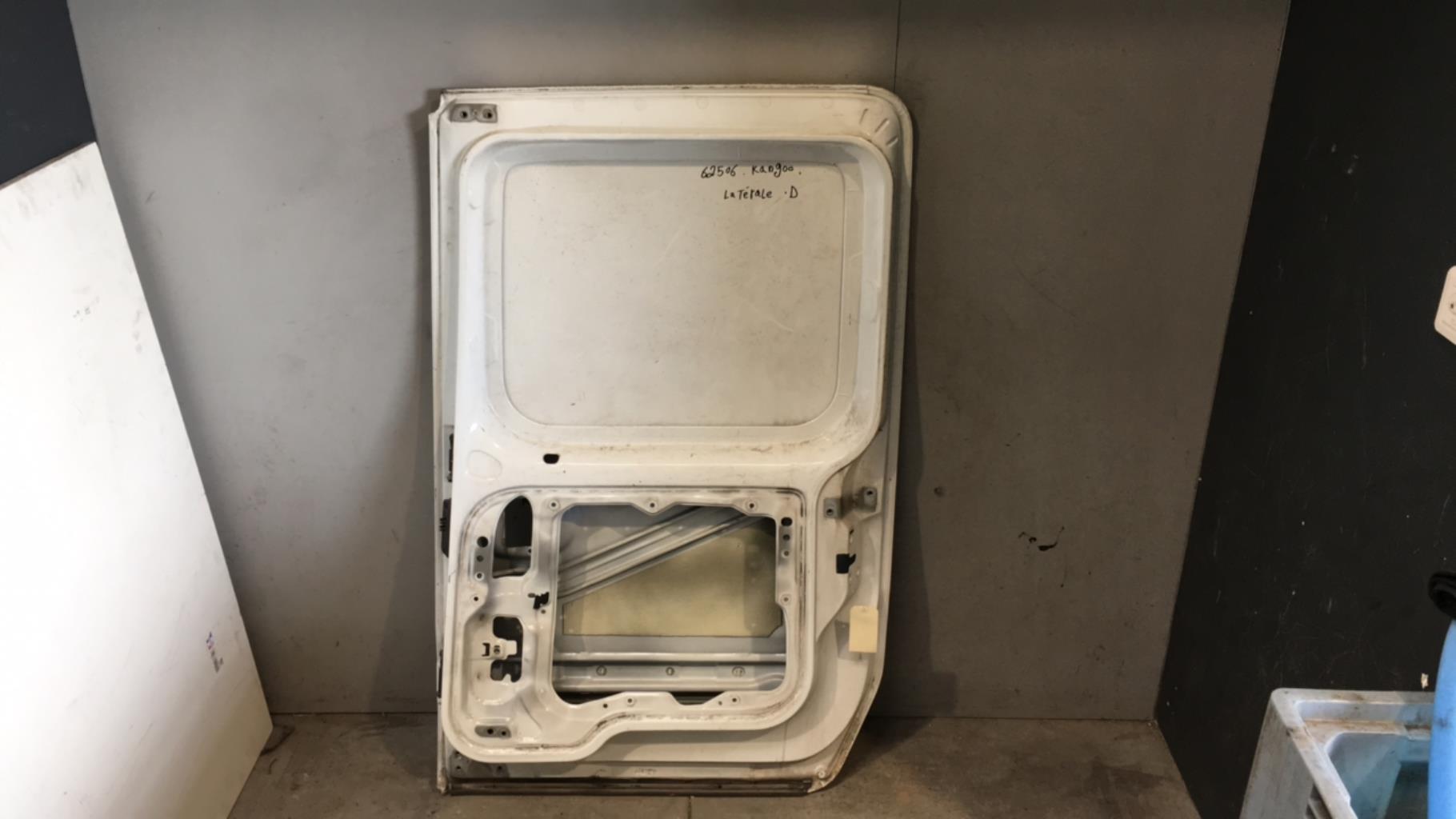 Porte de coffre droit RENAULT KANGOO 1 PHASE 2 Diesel - 1