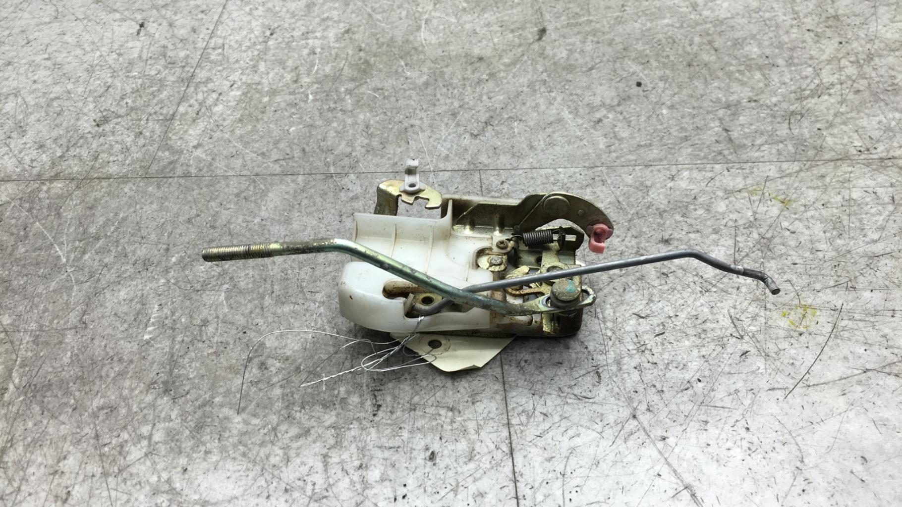 Serrure avant gauche MAZDA B2500 Diesel - 1