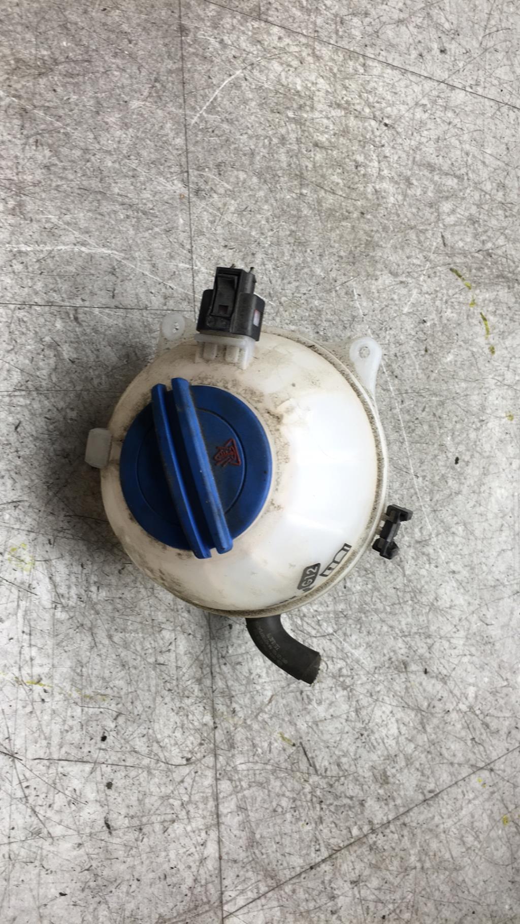 Vase d'expansion AUDI A1 1 PHASE 1 Diesel - 1