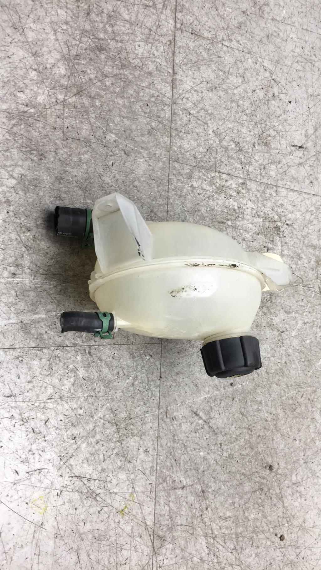Vase d'expansion RENAULT CLIO 4 PHASE 1 Diesel - 1