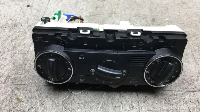 Commande chauffage MERCEDES CLASSE A 169 PHASE 2  - 1