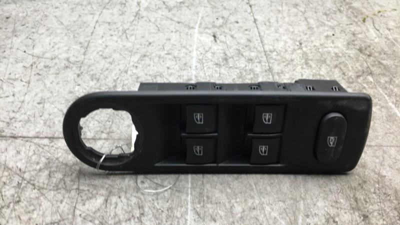 Interruttore lavacristalli anteriore sinistro RENAULT CAPTUR 1 PHASE 1 Diésel - 1