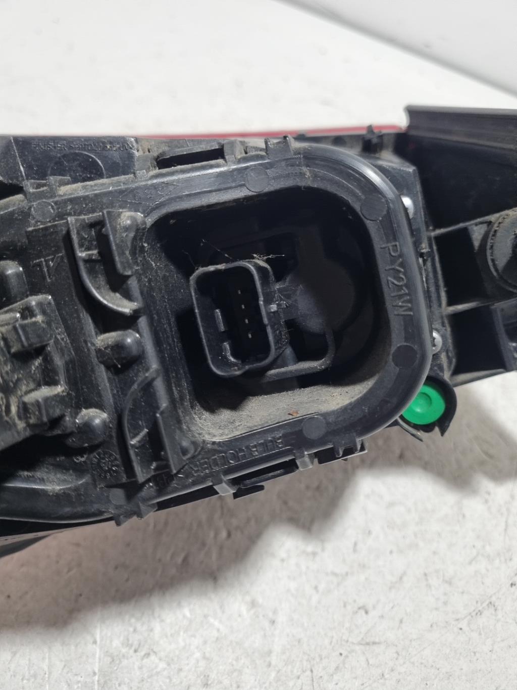 Fanale posteriore principale destro (luci) RENAULT CLIO 4 PHASE 1 Gasolina - 1
