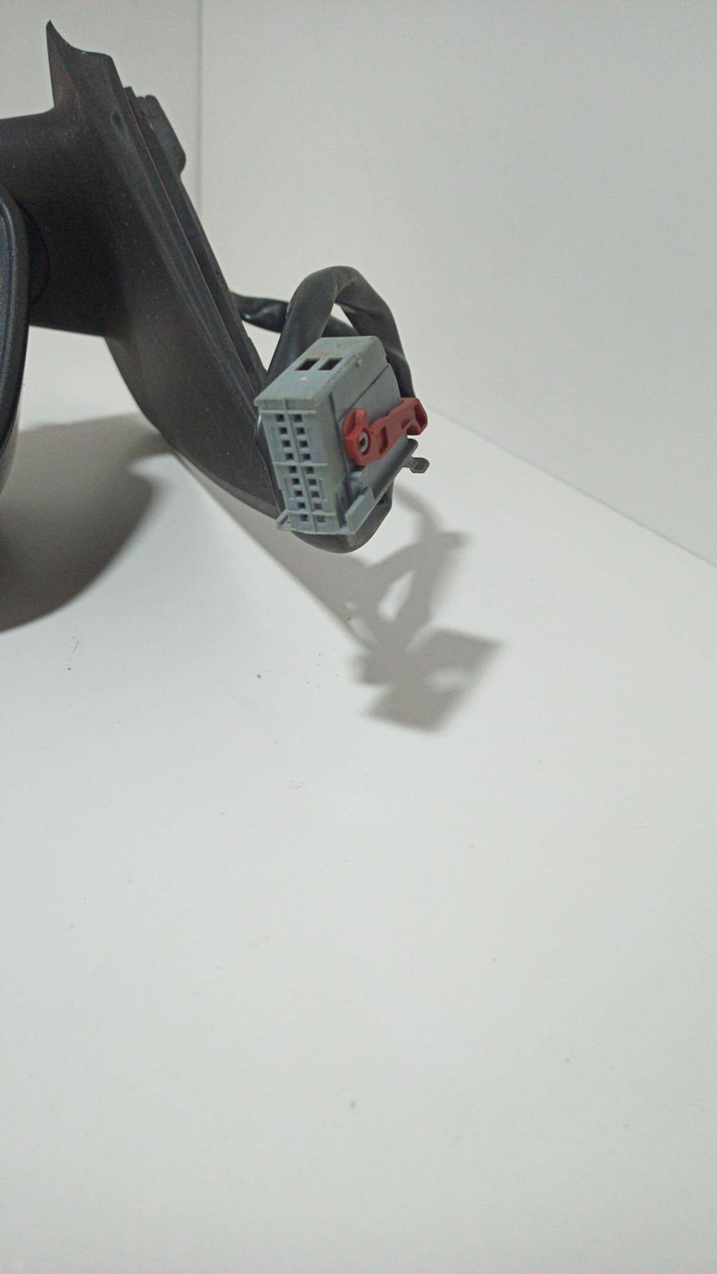 Retrovisor derecho FIAT STILO  - 1
