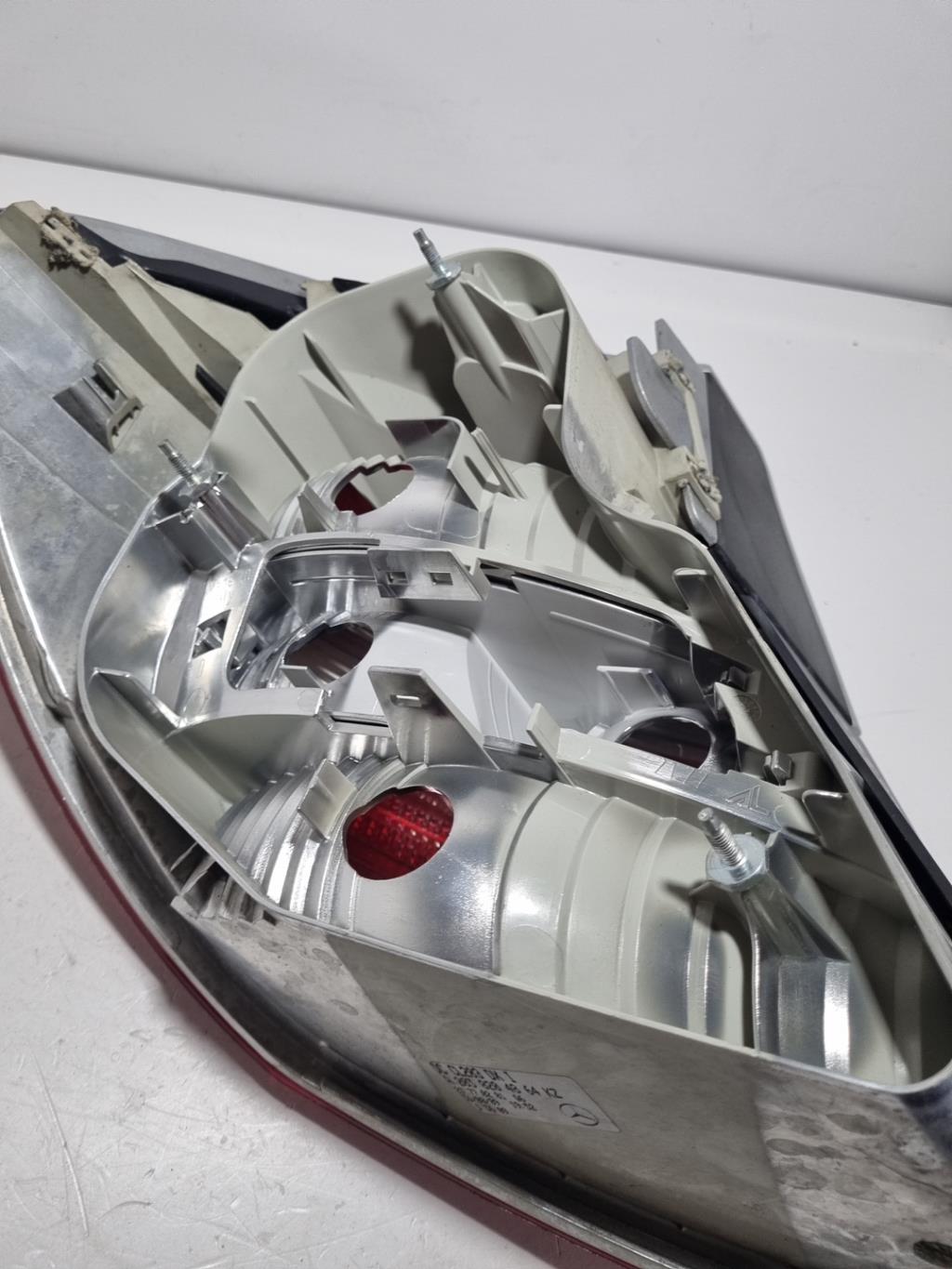 Fanale posteriore principale destro (luci) MERCEDES CLASSE CLC 203 COUPE Diésel - 1