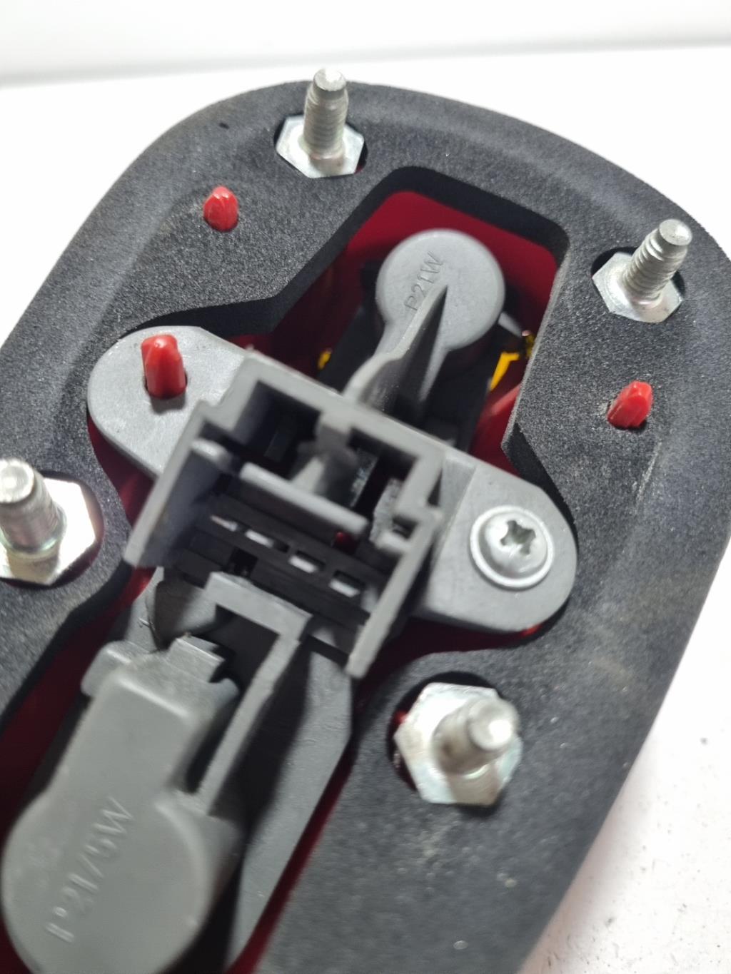 Fanale posteriore principale destro (luci) ALFA ROMEO 147 PHASE 2 Gasolina - 1