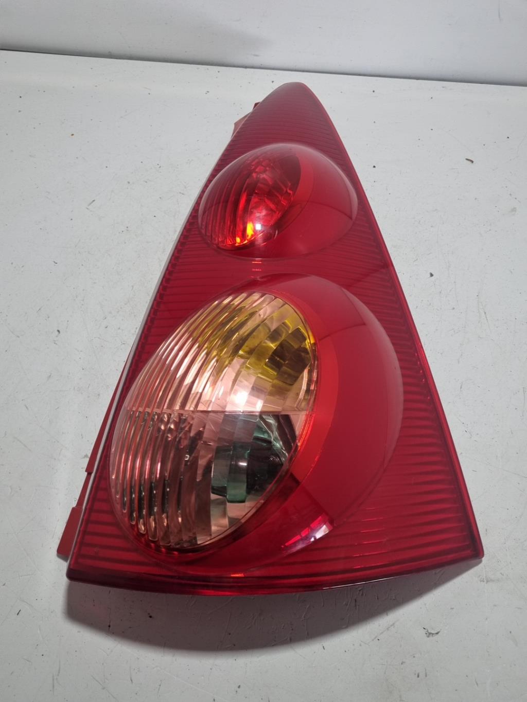 Fanale posteriore principale destro (luci) PEUGEOT 107 PHASE 1 Gasolina - 1
